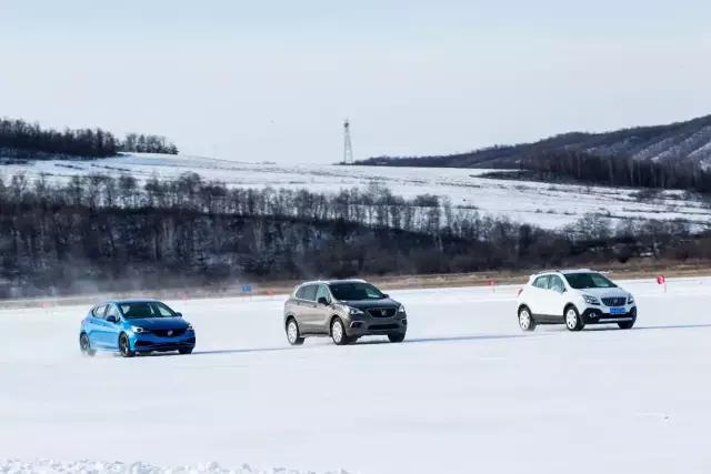 -31℃的冰雪环境开车 如何做到稳、准、Power？