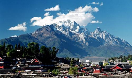 西藏自驾游八条路线推荐之：穿越天堂般美景的滇藏线