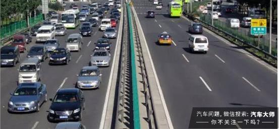 为啥会有“靠左”和“靠右”两种行车方式？中国为什么靠右行驶？