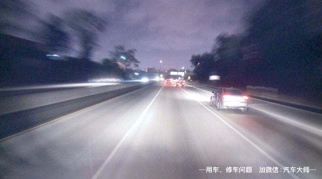 为什么高速都不安装“路灯”？难道有路灯 变的更危险了？