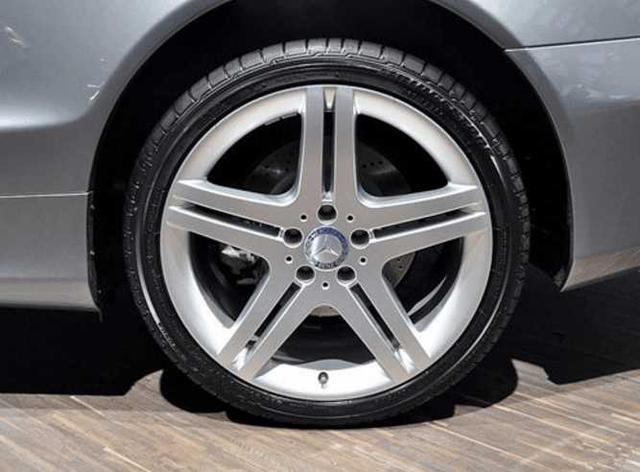轮胎只有合适没有最贵不能乱换，小心油耗高、噪音大、操控差！