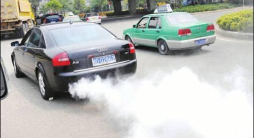 汽车排气管冒什么烟才算正常，你知道吗？