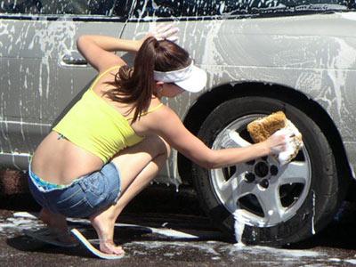 洗车已涨到50-100元了 不想被坑？教你简单快捷的洗车方法